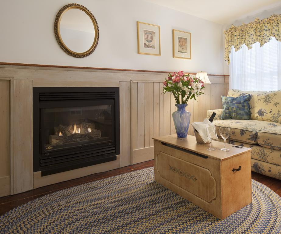 Isaiah Jones Homestead Bed And Breakfast Сэндвич Экстерьер фото