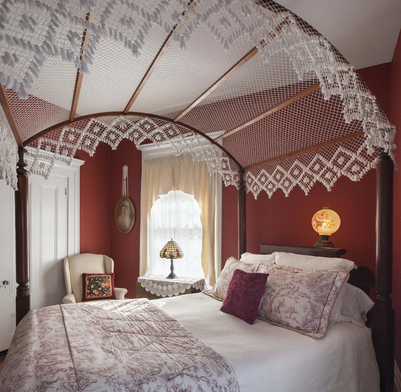 Isaiah Jones Homestead Bed And Breakfast Сэндвич Экстерьер фото