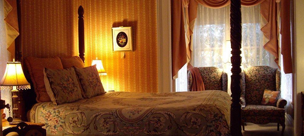 Isaiah Jones Homestead Bed And Breakfast Сэндвич Экстерьер фото